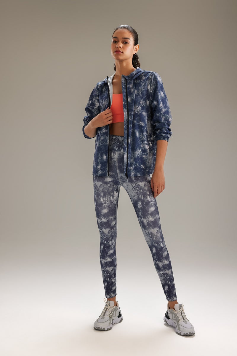 ديفاكتو جاكيت خفيف وتر بروف مطبوع سليم فيت بكابيشون من DeFactoFit - Image 3